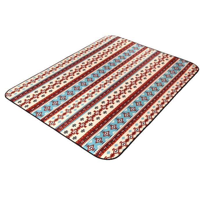Tapis De Pique-nique Avec Motif Et Bords Angés | Vecteur Premium