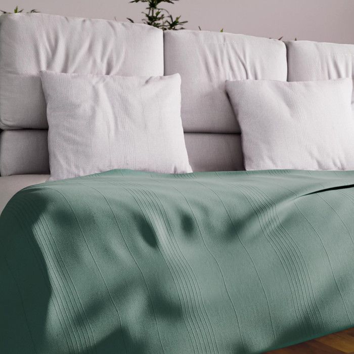 Jeté de lit ou canapé 180x220 cm ADELE vert par Soleil docre Jeté de lit ou canapé 180x220 cm ADELE vert par Soleil docre