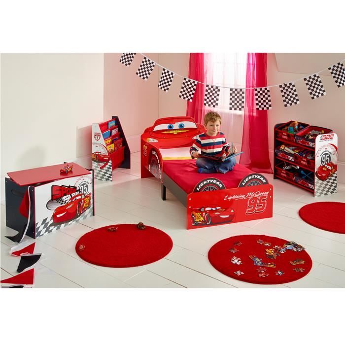 Chambre cars circuit de voiture enfant disney pixar