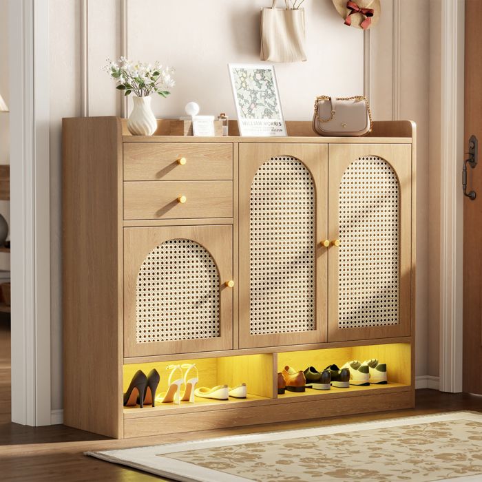 Meuble à rangement chaussures aspect bois 3 portes 2 tiroirs 120 x 35 x 100 cm éclairage LED pour entrée et couloir