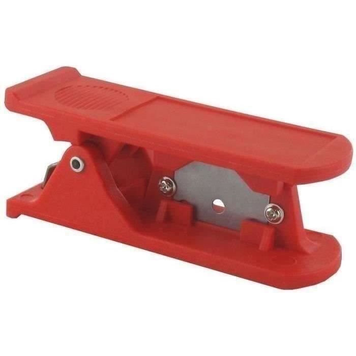 Outil universel pour la découpe de durite