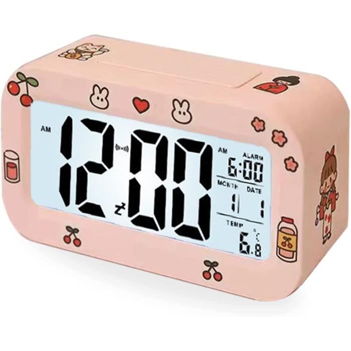 Réveil Numérique EUTUKEY à Piles - Chiffres LED Toujours Allumés - 2 Niveaux De Luminosité Auto, 3 Volumes - Snooze, 12/24h