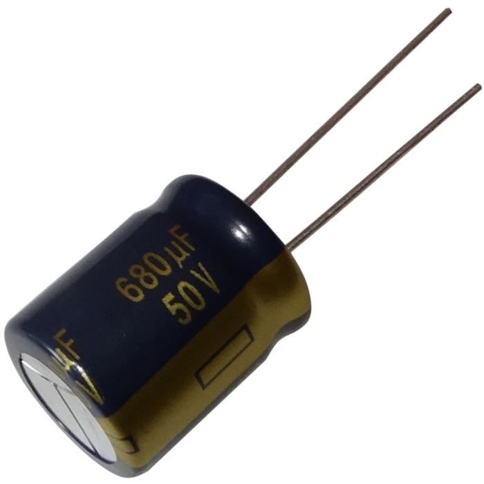 2 Condensateurs Sanyo 50V 82uF 105°C - Neufs, Dimension 12.5x8mm