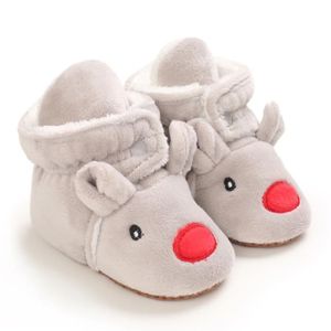 Basket bébé fille taille 17 sale