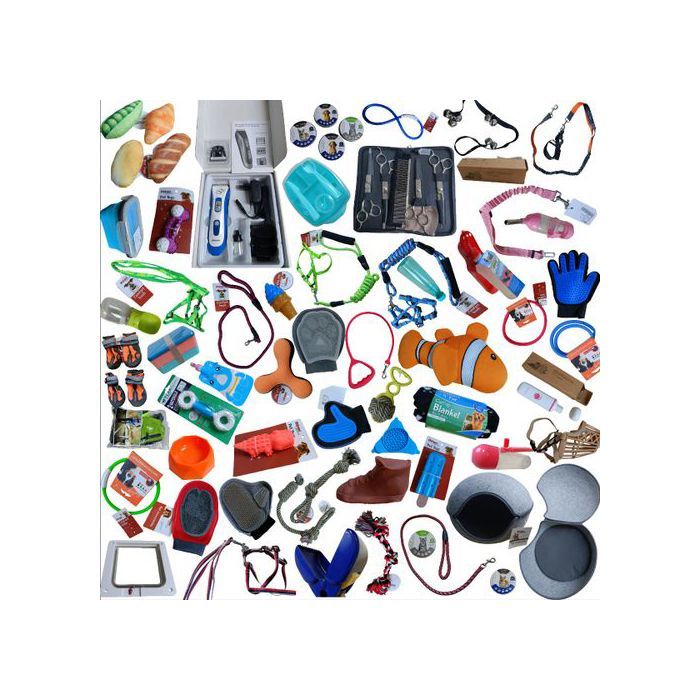 Comparer les prix de Ensemble complet de plus de 70 accessoires pour chiens et chats : colliers laisses jouets soins et alimentation de qualité.