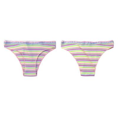 Fille en slipe outlet