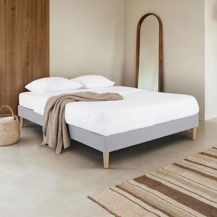 Sommier tapissier BREST 160 x 200 cm structure en bois et revêtement en tissu gris cadre de lit avec pieds