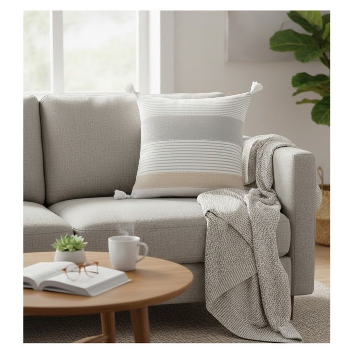 Coussin Pompons dehoussable 60 x 60 cm Iliades Coussin Pompons dehoussable 60 x 60 cm Iliades