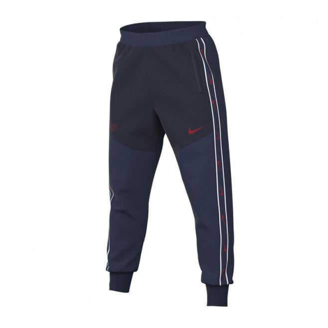 Ce pantalon de survêtement Nike est à prix dingue pendant cette vente flash  sur le site officiel - Le Parisien