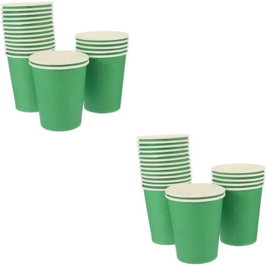 Trois Gobelets En Papier Jetables Renversés Remplis De Grains De Café