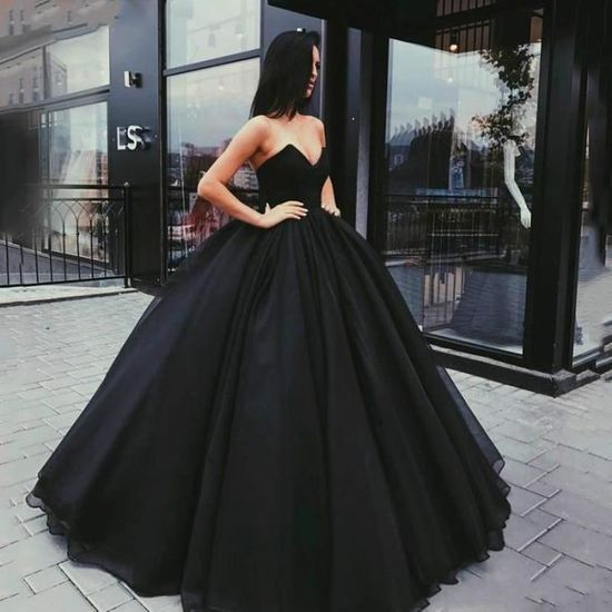 Robe de mariée gothique hotsell