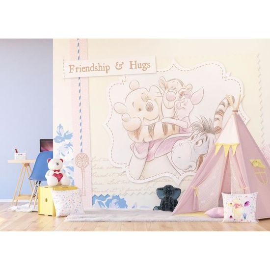 Papier Peint Intisse Disney Winnie L Ourson Modele Calin Entre