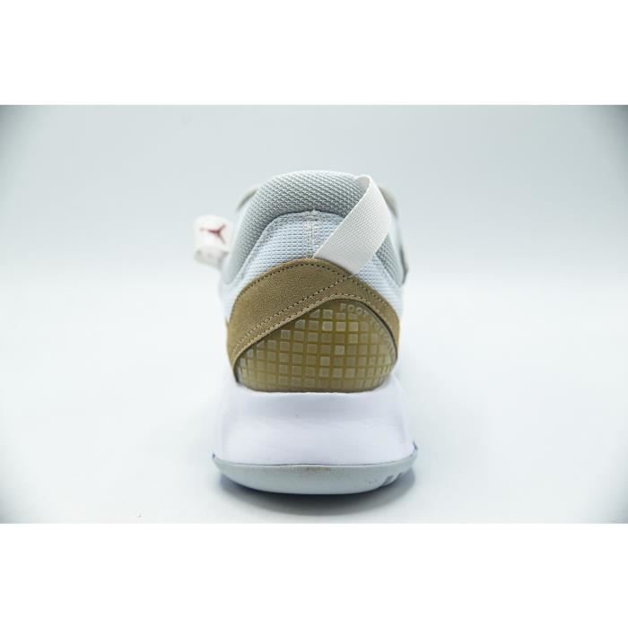 Chaussure nike homme online roshe run jordan