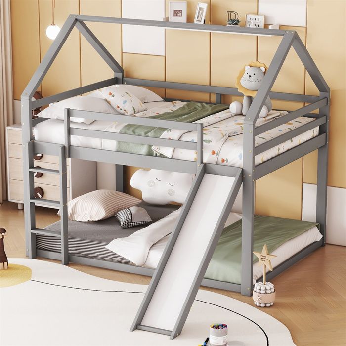 Lit enfant 140 x 200 cm en pin massif style maison avec toboggan et échelle - gris
