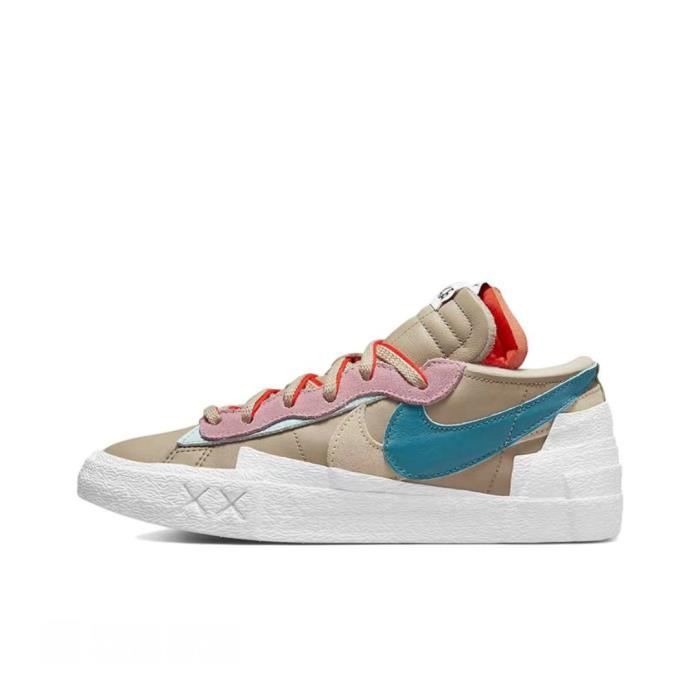 Sacai x Nike Blazer Low Chaussures de sport et de loisirs pour hommes et femmes Blanc Cdiscount Pret a Porter