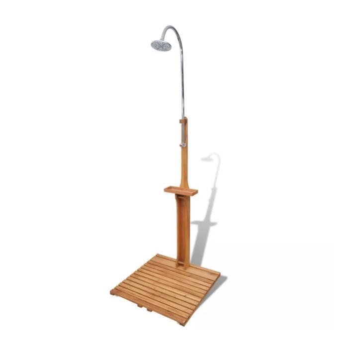 Douche de jardin en bois