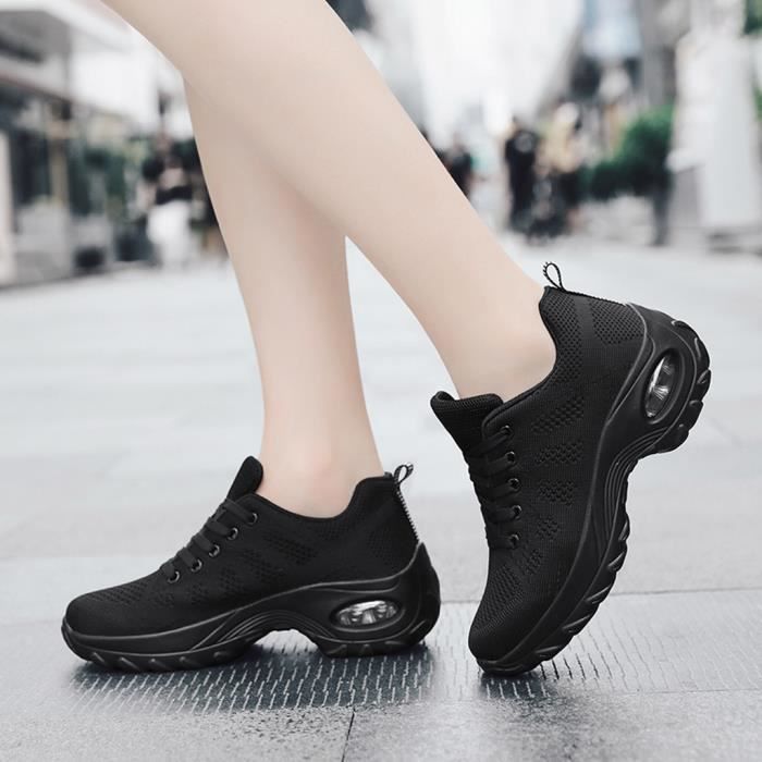 Chaussures de baskets basses respirantes en maille pour femmes, chaussures de course légères antidérapantes Noir