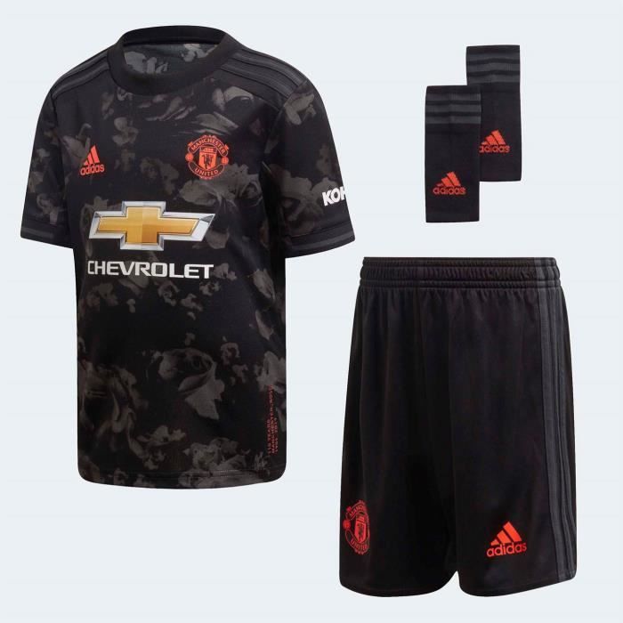 ensemble adidas 2019