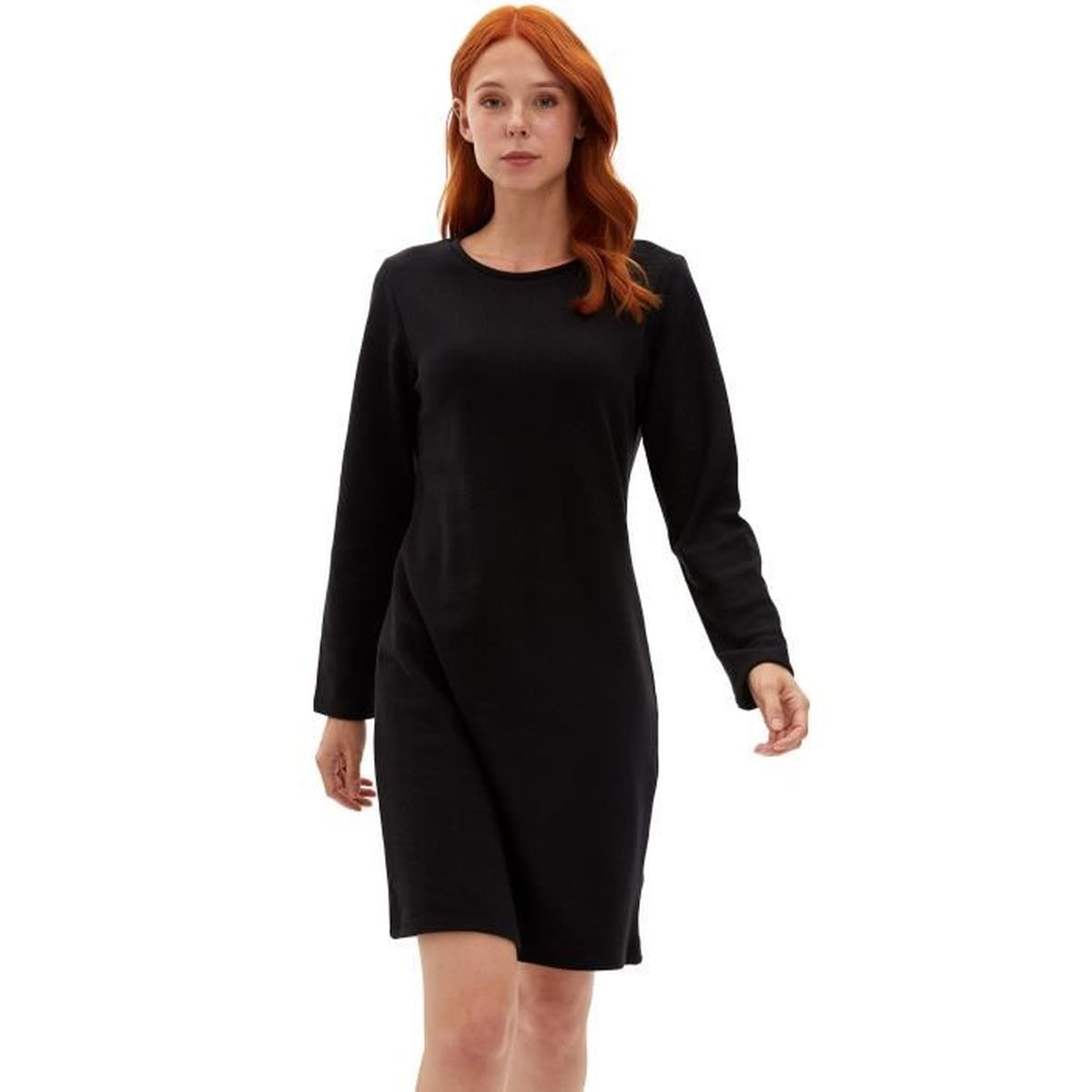 robe noire classique