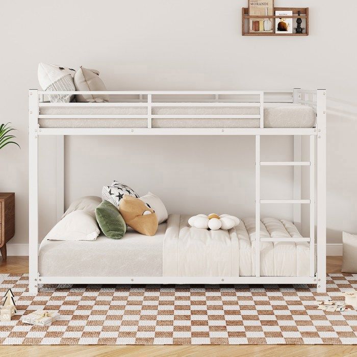 Lit superposé 4 places lit superposé 140x200 cm avec barrière et échelle droite lit enfant avec sommier lit en métal blanc