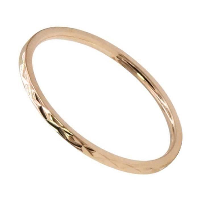 Ring aus Roségold mit LG-Diamant im Prinzessschliff