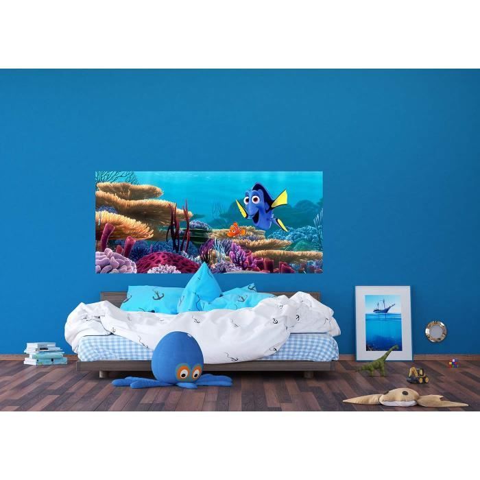 Poster Geant Dory et Némo Pixarlicence Pixar le monde de Nemo : Dory, Marin, Astride, Débi, Jacques, Hippo, Le petit poisson Donnez