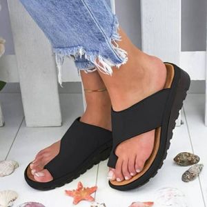 Dames Schoenen Sandalen Sandale compensée noire cuir 