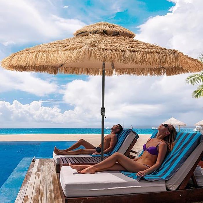 GOPLUS Parasol en Paille PE 285CM avec Toit InclinableParasol ChaumeStyle Hawaïen Tropical 8 Baleinespour Patio/Terrasse/Jardin