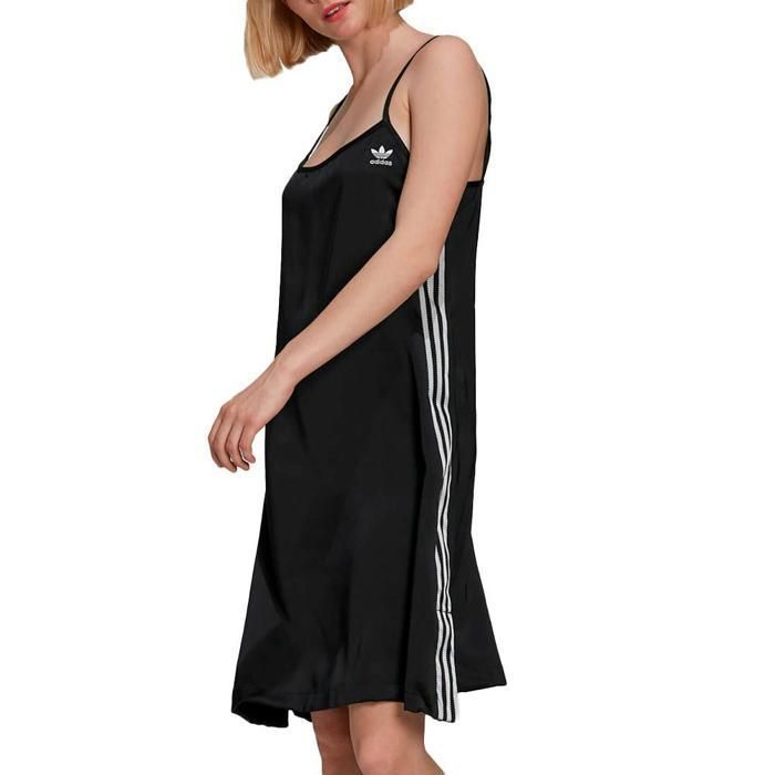 robe adidas
