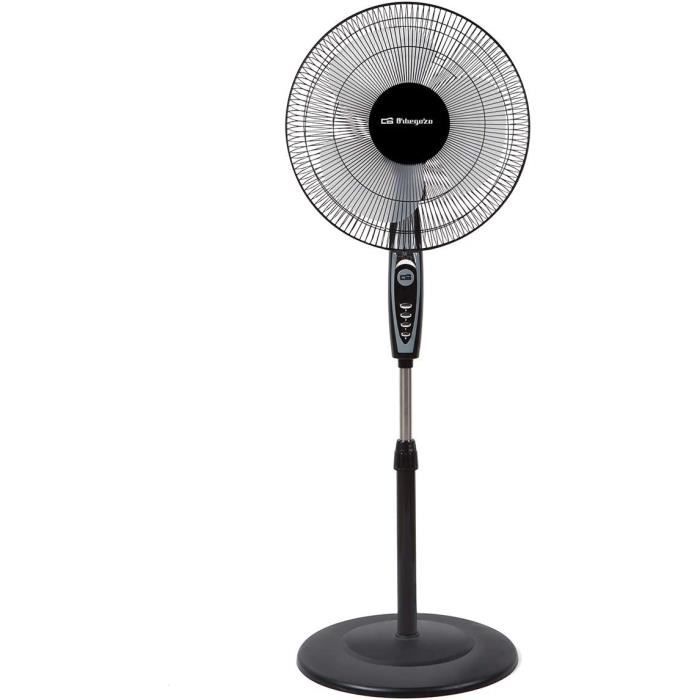 Ventilateur sur pied avec trois niveaux de vitesse, fonction pivotante à 90° et réglage en