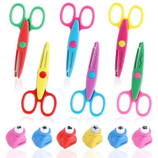 Illustration De Deux Ciseaux De Sécurité Pour Enfants De Couleur Jaune. Isolé Sur Fond Blanc | Vecteur Premium