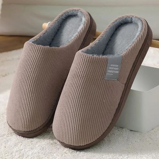 SROTRAS Chaussons Femme Homme Hiver Chaud Pantoufles Maison Confortable Chausson En Mousse à Mémoire Antidérapant Slippers En Peluche Pour Intérieur Extérieur,Brun,36-37 EU