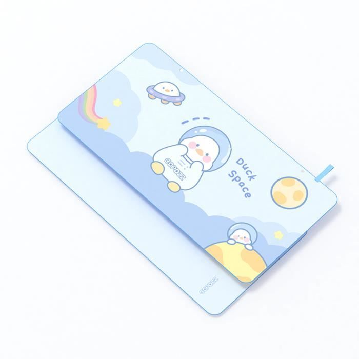 Quut - Serviette de Plage/Piscine Enfant avec Jeu - en Microfibre Séchage Ultra Rapide, sans Sable - Compacte, Légère (Route Lavande, M - 140 x 70cm