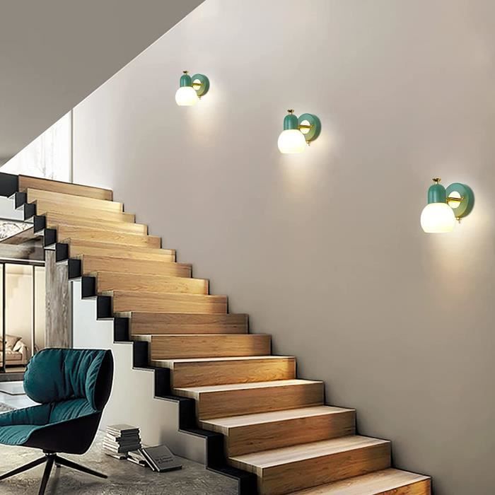 Lampes pour l'éclairage des couloirs et escaliers pour intérieurs 