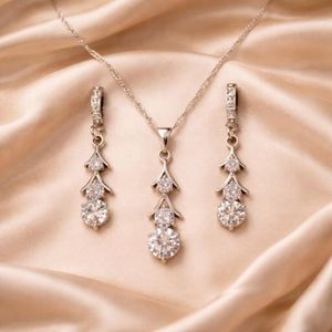 Parure collier bracelet et boucles d'oreilles argent