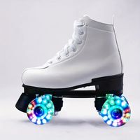 Chaussures de patin à roulettes lumineuses pour garçons - AMOUNE - Quatre roues - Antidérapantes - Lacets blancs