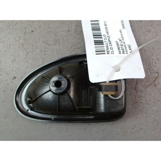 Poignée Intérieure Arrière Droit Pour Renault Clio 2 Phase 2 – Pièce D’occasion – Réf. 8200678055