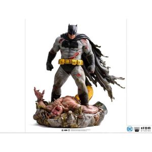 FIGURINE - PERSONNAGE Figurine Batman - DC Comics - The Dark Knight Returns - Échelle 1:6 - 38cm