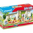 PLAYMOBIL - City Life - Centre de loisirs - 70280 - Table, chaises, espace jeux, cuisine, sanitaires-0