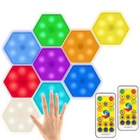 AuTech® DIY RGB Applique Murale Hexagonal Assemblée Tactile LED Touch Sensitive Sans Fil Veilleuse - 9PCS + 2 Télécommandes