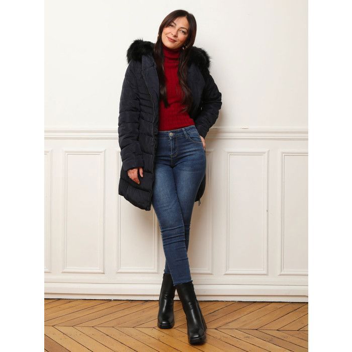 Doudoune bleue avec capuche fausse fourrure et ceinture LA