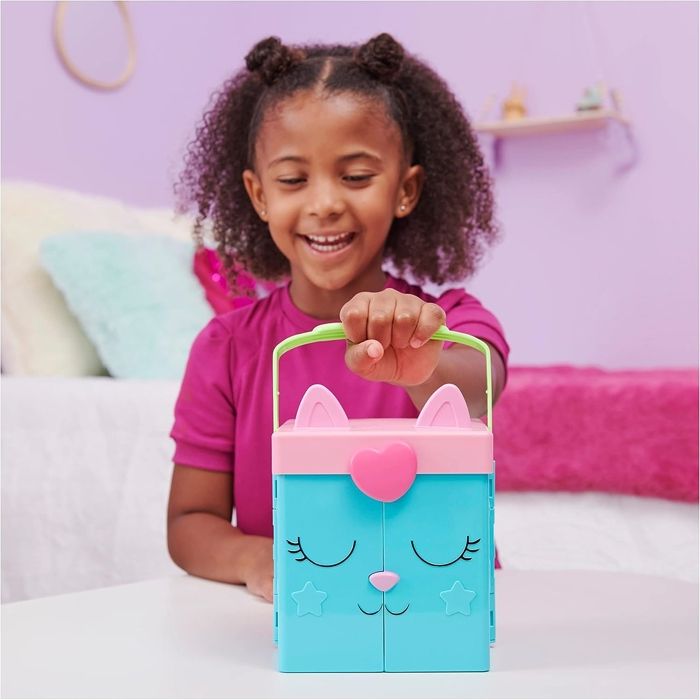 Gabby's Dollhouse, Coffret de Jeu transportable Dressing Arc-en-Ciel avec poupée Gabby, Jouets Surprises et Accessoires pour séance Photo, Jouets pour Enfants à partir de 3 Ans