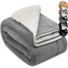 BEAUTISSU HOME STYLE Beautissu Alina Plaid Sherpa 220x240 cm Plaid Doux XXL – Plaid Polaire Aspect de Fourrure d'Agneau - Gris Clair-Blanc
