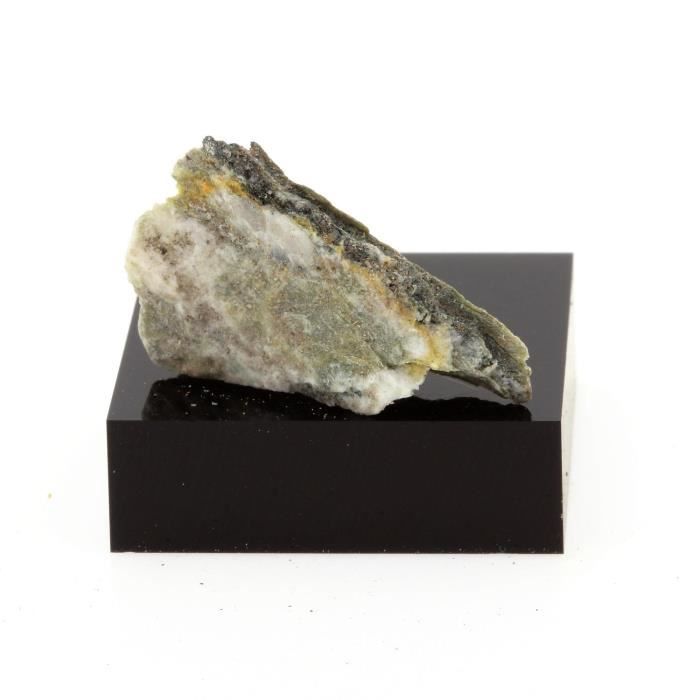 Pierre-Quartz + Fuchsite. 19.8 cts. Thetford Mines, Québec, Canada