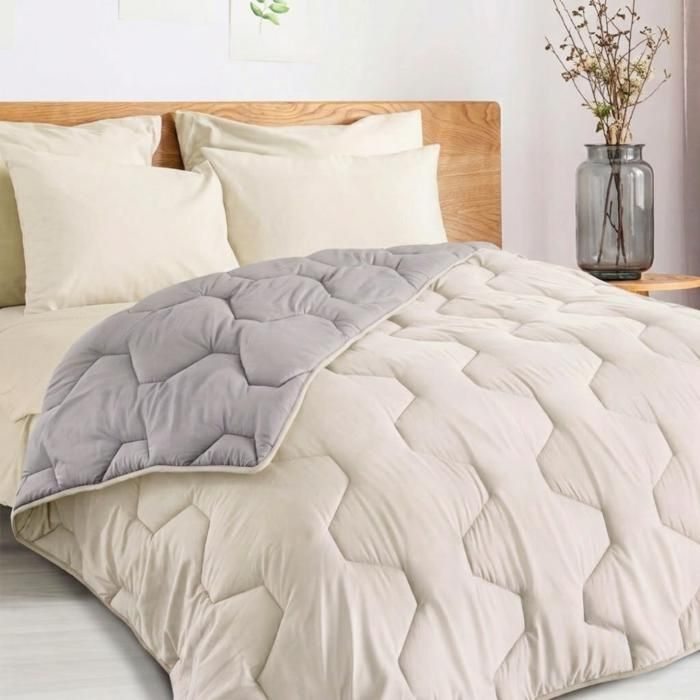 IDMARKET Couette 140x200 CM ABBY bicolore gris clair et beige 300 gr IDMARKET Couette 140x200 CM ABBY bicolore gris clair et beige 300 gr