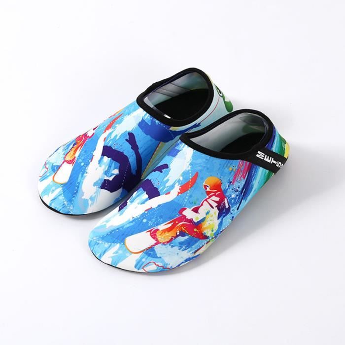 Camfosy Chaussures Aquatiques Hommes Femmes Chaussons de Sport Piscine Plage d/'eau avec Semelle Antiderapant Chaussettes Aqua Gym Yoga pour Enfants Proctection Été Noir