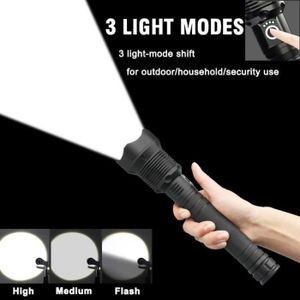 Lot De 2 Lampes Torches LED 1200000lm – USB Rechargeables – Ultra Lumineuses – Noires