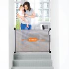DREAMBABY® Barrière de sécurité rétractable - A visser - Ouverture à double sens - Cadre jusqu'à 140 cm -2 kits montage inclus-
