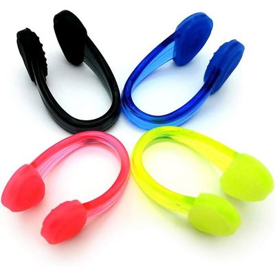 UENXRXE Lot De 4 Pince-nez De Natation + 4 Paires De Bouchons D’oreille – Silicone Alimentaire – Antidérapant – Noir