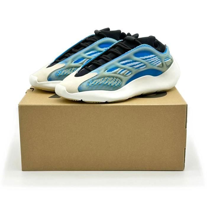 CHAUSSURES DE BASKET-BALL G54850 Adidas Yeezy Boost 700 V3 Arzareth